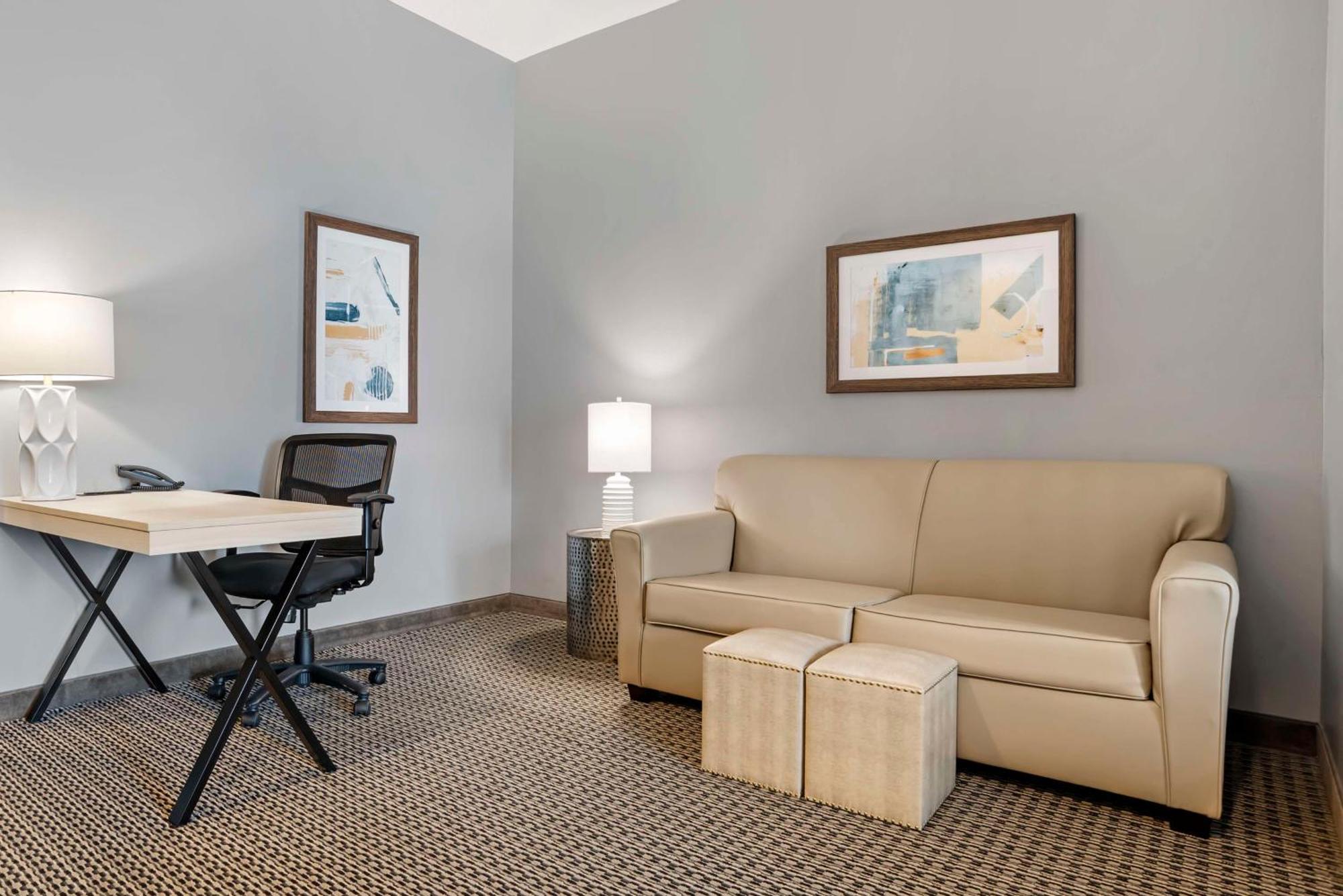 Best Western Plus Two Rivers Hotel & Suites Demopolis Exterior photo