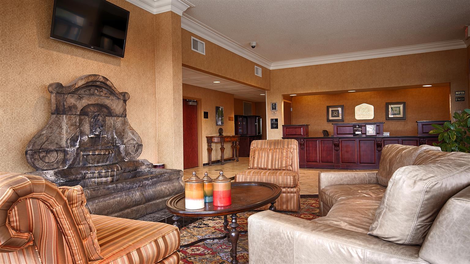 Best Western Plus Two Rivers Hotel & Suites Demopolis Exterior photo
